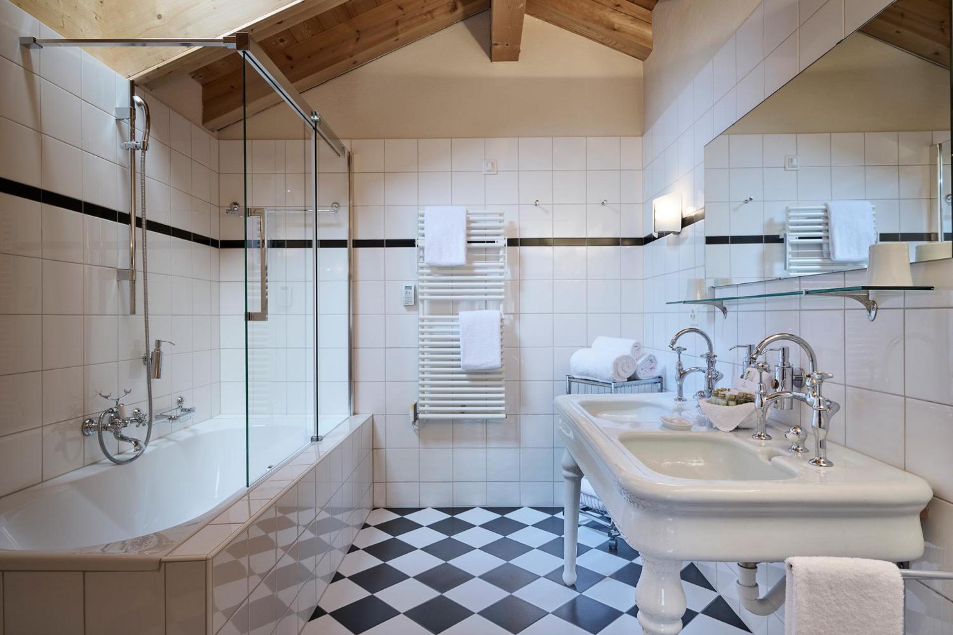Hotel Vereina Клостерс Экстерьер фото